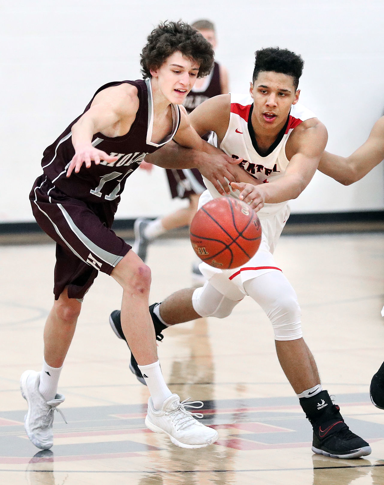 La Crosse Central vs. Holmen